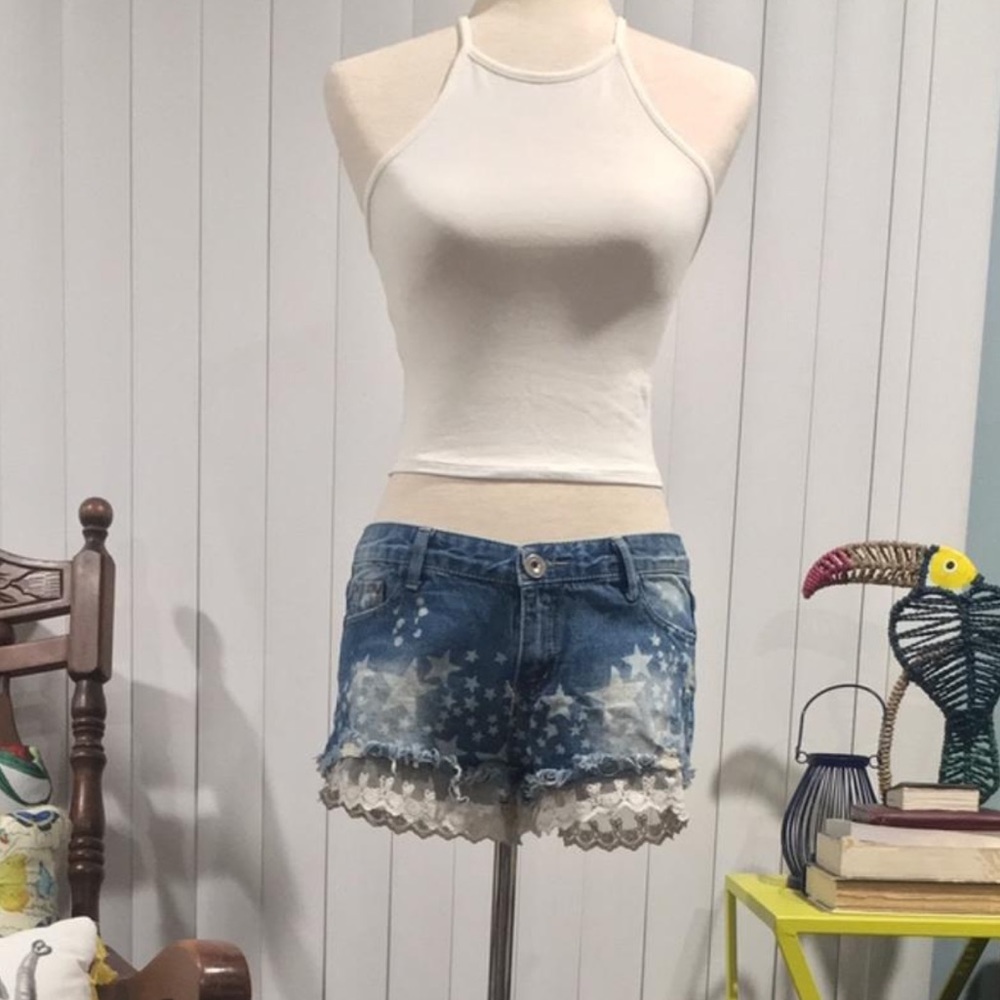Davi & Dani denim star print and lace distress shorts